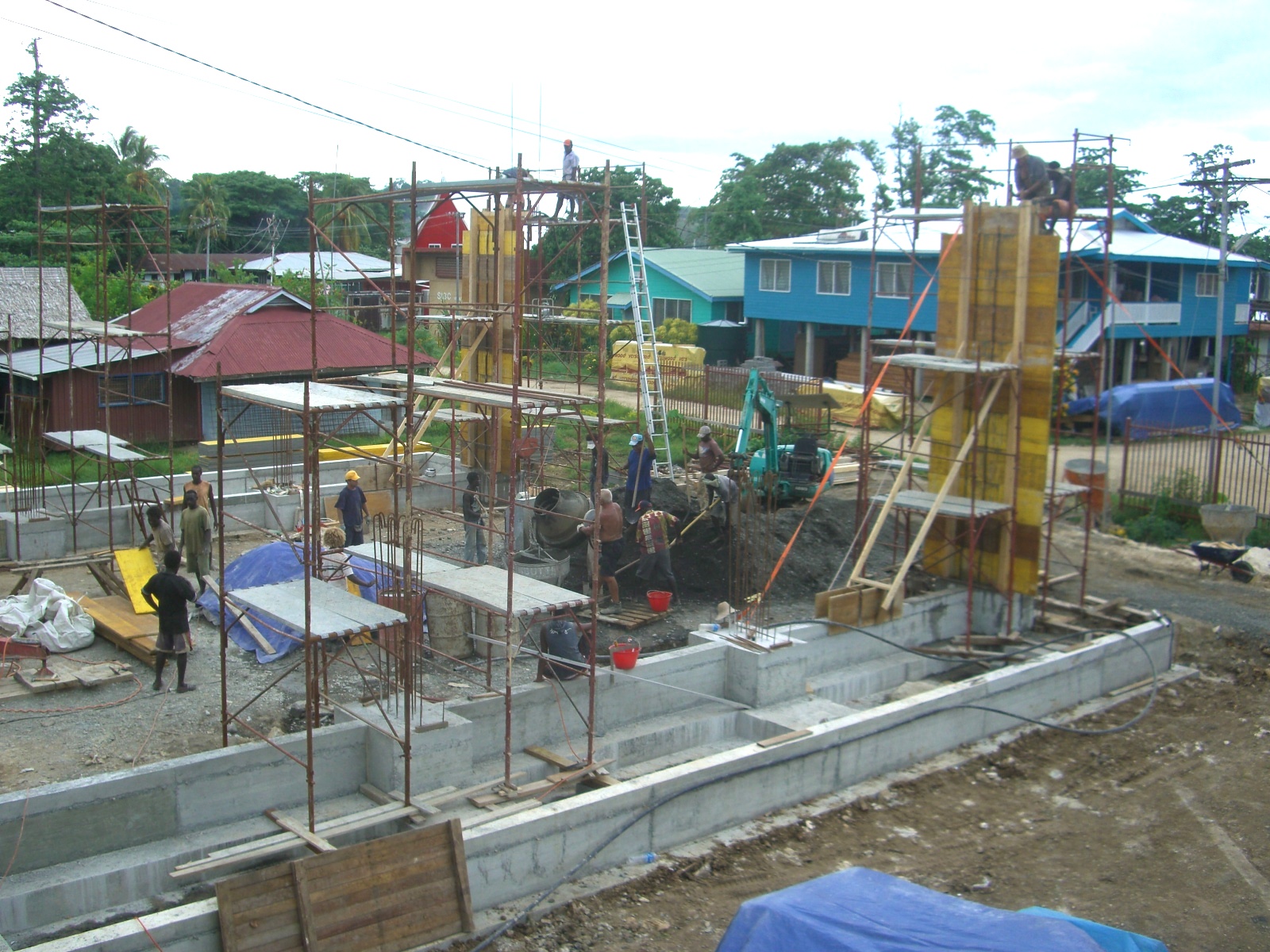 4 Colnne Dangolo Finite 4 Corner Columns Are Finished